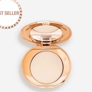 Charlotte Tilbury Airbrush Flawless Finish Powder. Mini size. Shade Fair.